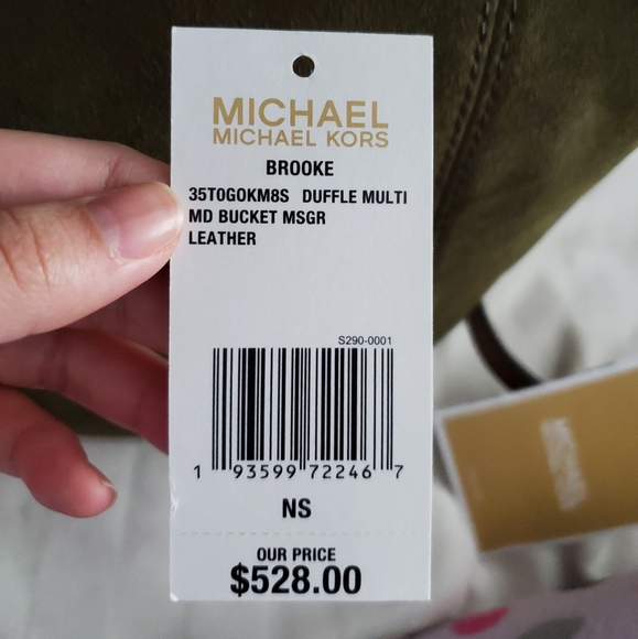 Michael kors brooke duffle in green - Picture 2 of 5